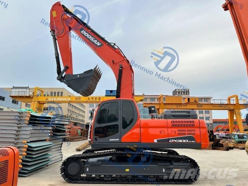 Doosan DX 300LC-9C 大型油圧ショベル12t以上（パワーショベル・ユンボ）