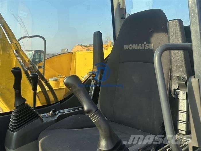 Komatsu PC 70-8 ミニ油圧ショベル 7t以下（ミニユンボ・ミニディガー）