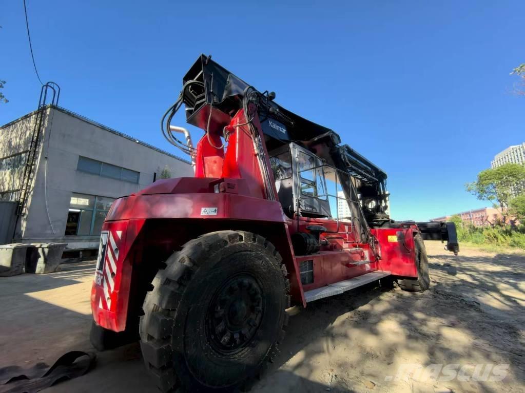 Kalmar DRT 450 リーチスタッカー