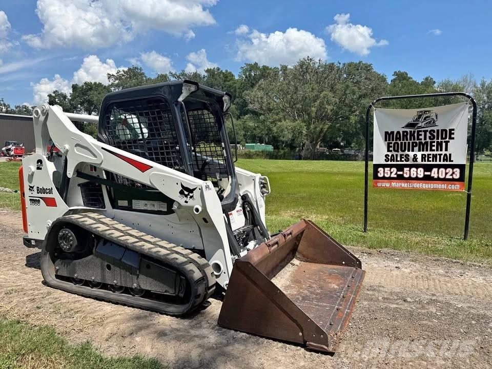 Bobcat T 590 スキッドステアローダー
