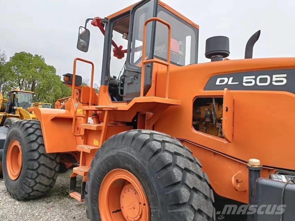 Doosan DL505 ホイールローダー・タイヤショベル