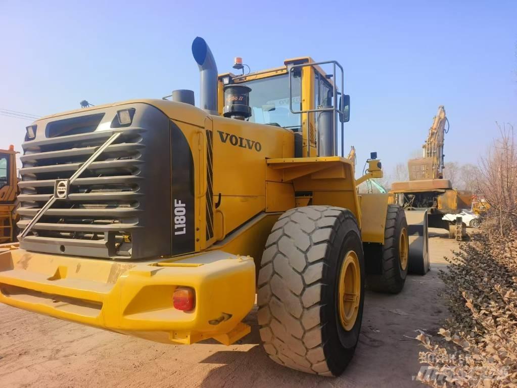 Volvo L 180 F ホイールローダー・タイヤショベル