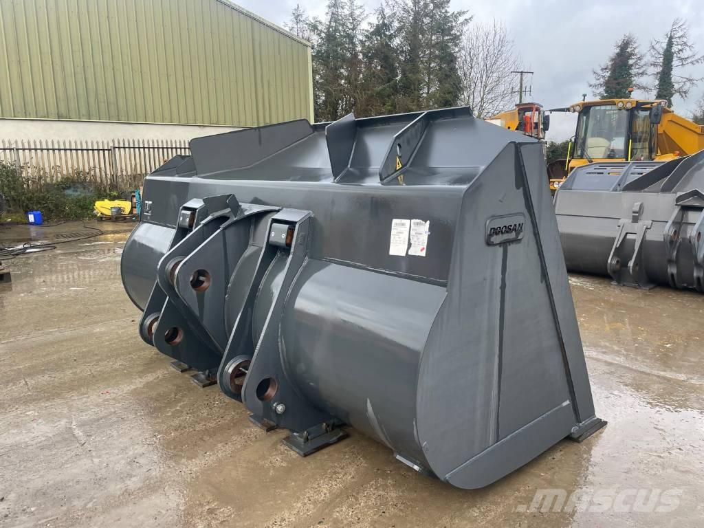 Doosan DL550 bucket バケット