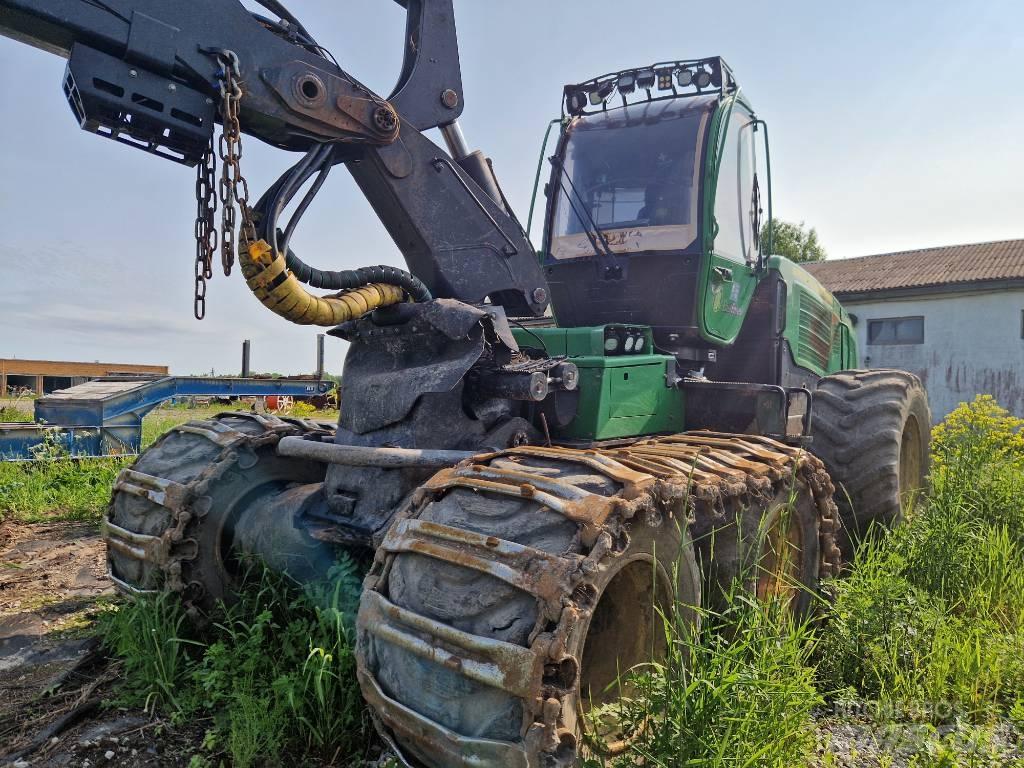 John Deere 1170E ハーベスター