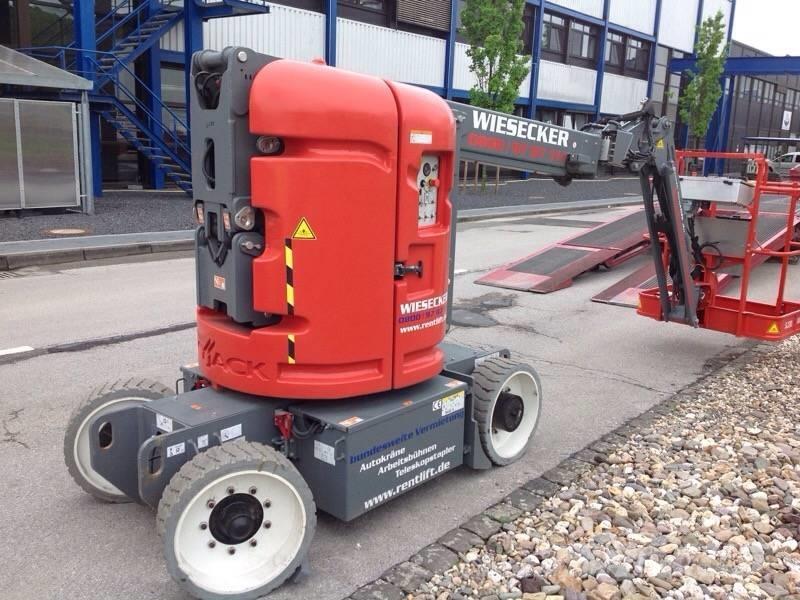 SkyJack SJ 30 ARJE ブームリフト　屈伸型