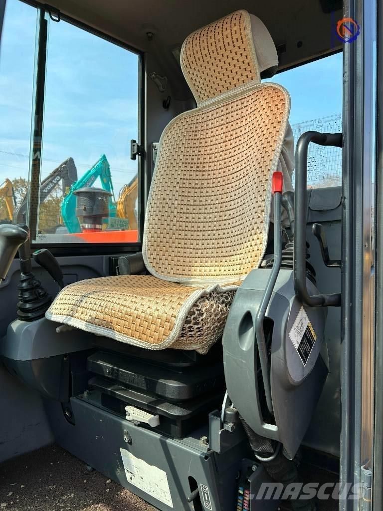 Kubota KX 183-3 ミニ油圧ショベル 7t以下（ミニユンボ・ミニディガー）