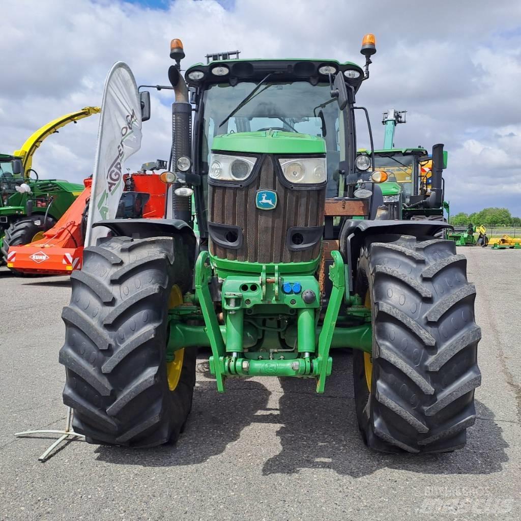 John Deere 6210 R トラクター
