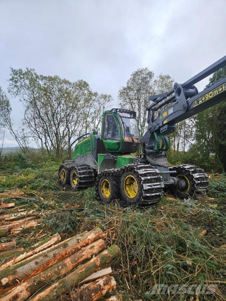 John Deere 1270G 8WD ハーベスター