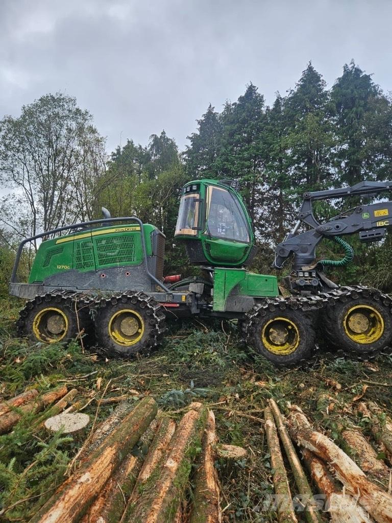 John Deere 1270G 8WD ハーベスター