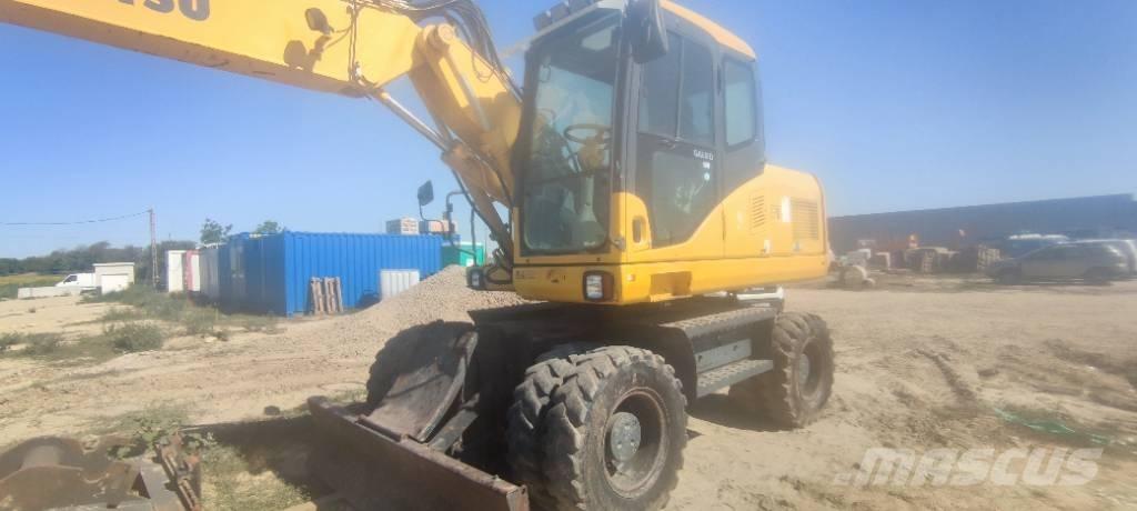 Komatsu PW 140-7 ホイール式油圧ショベル（パワーショベル・ユンボ・バックホー）