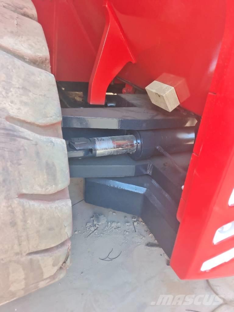 Kalmar DRF 450 リーチスタッカー