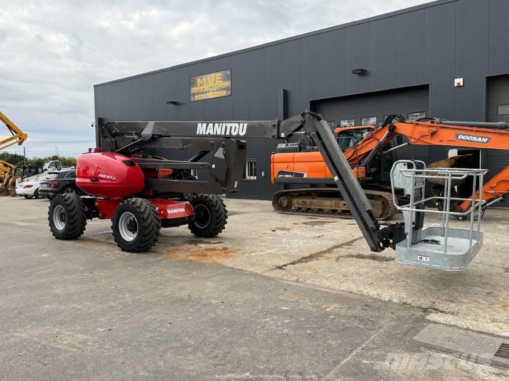 Manitou ATJ 200 ブームリフト　直伸型