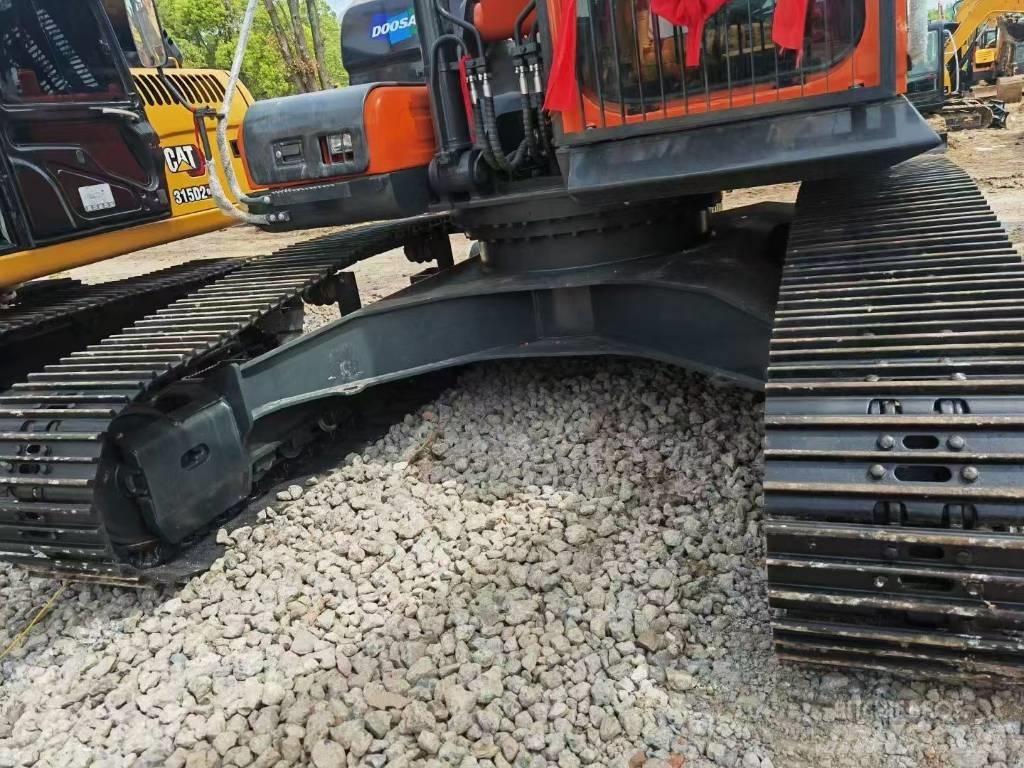 Doosan DX 300 LCA 大型油圧ショベル12t以上（パワーショベル・ユンボ）