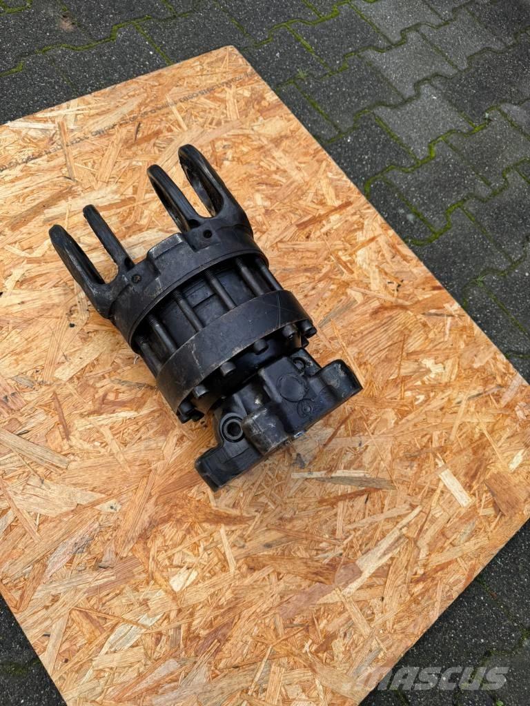 Ponsse Bear 旋回機