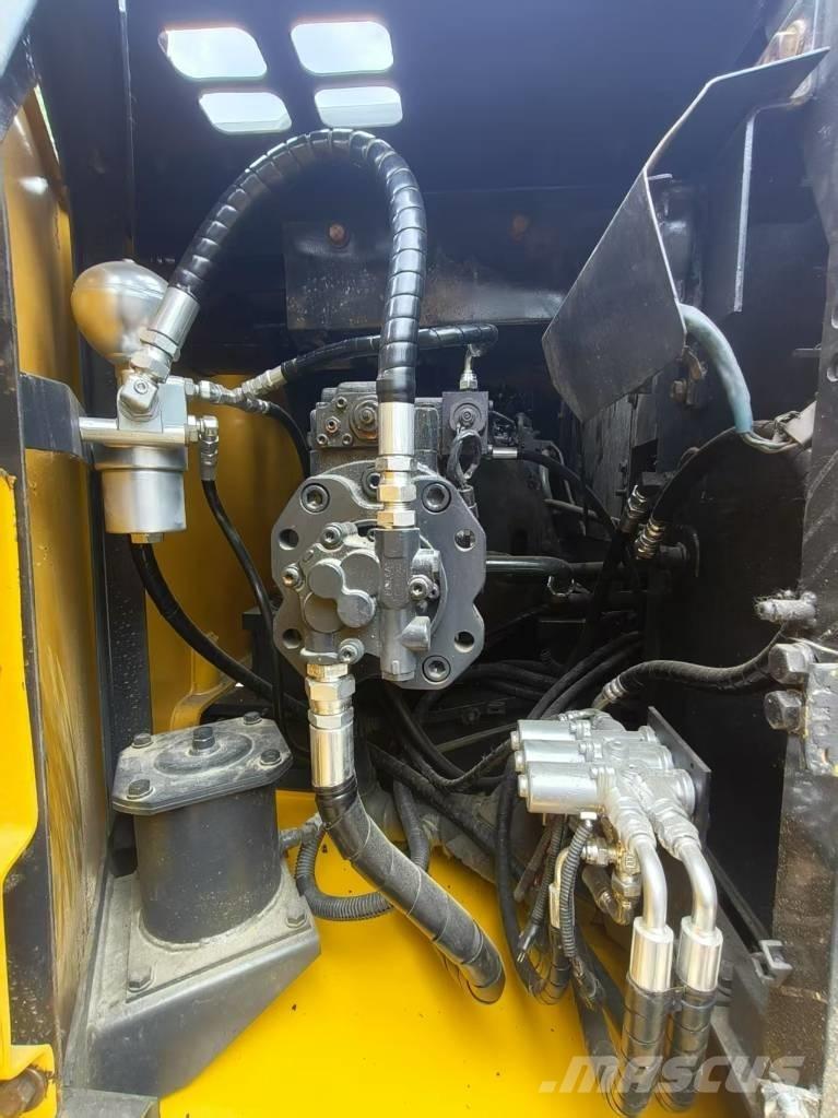 Sumitomo SH120 大型油圧ショベル12t以上（パワーショベル・ユンボ）