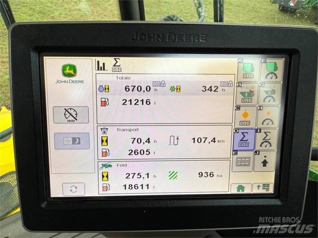 John Deere 9600i 自走式フォレージハーベスター
