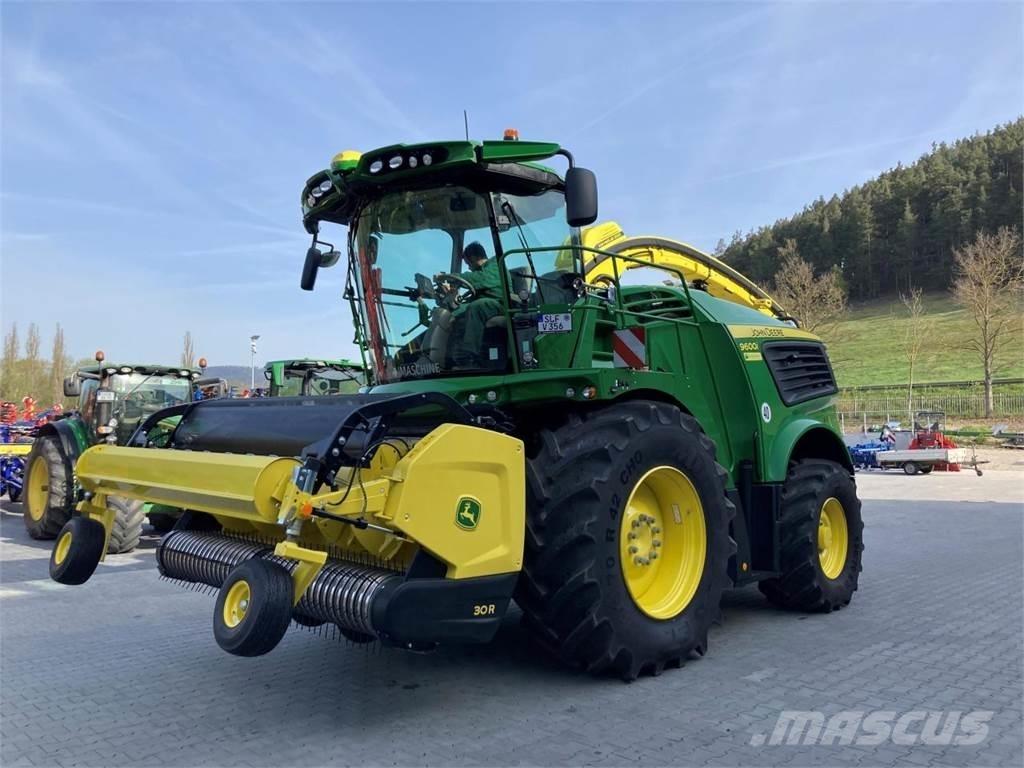 John Deere 9600i 自走式フォレージハーベスター