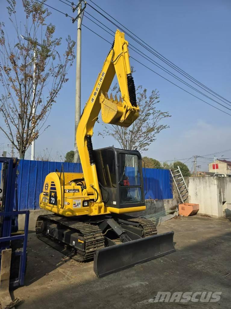 Komatsu PC 70 ミニ油圧ショベル 7t以下（ミニユンボ・ミニディガー）