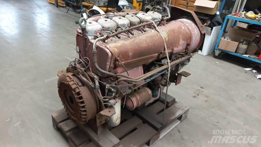 Deutz BF6L913 エンジン