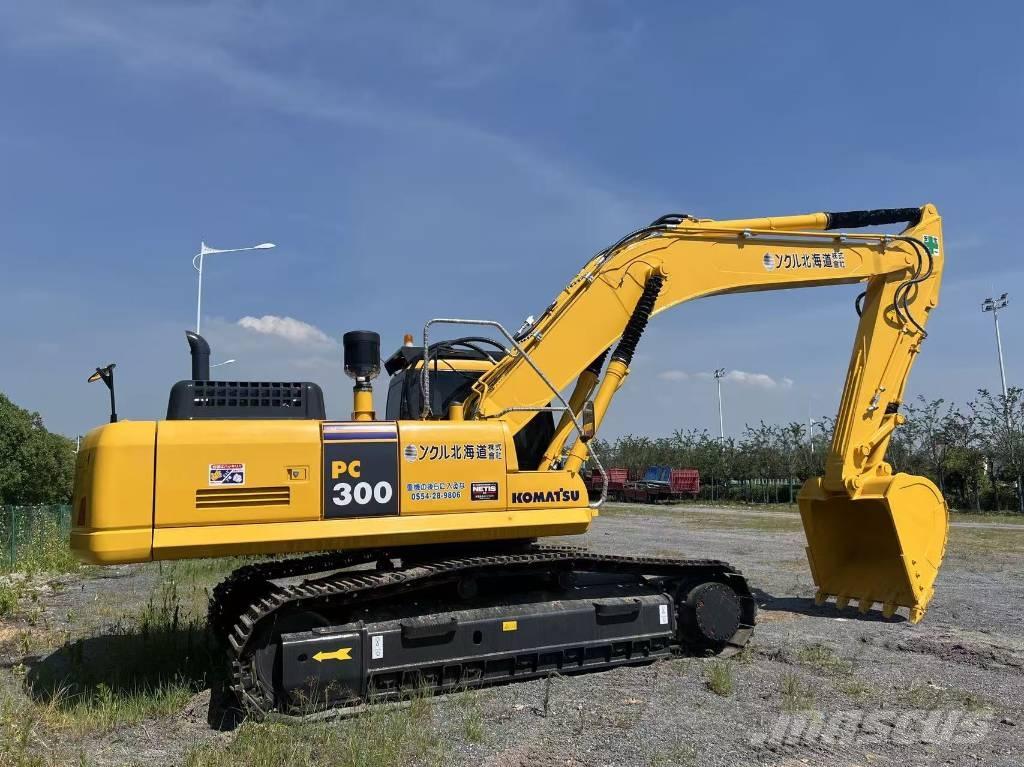 Komatsu PC 300 大型油圧ショベル12t以上（パワーショベル・ユンボ）