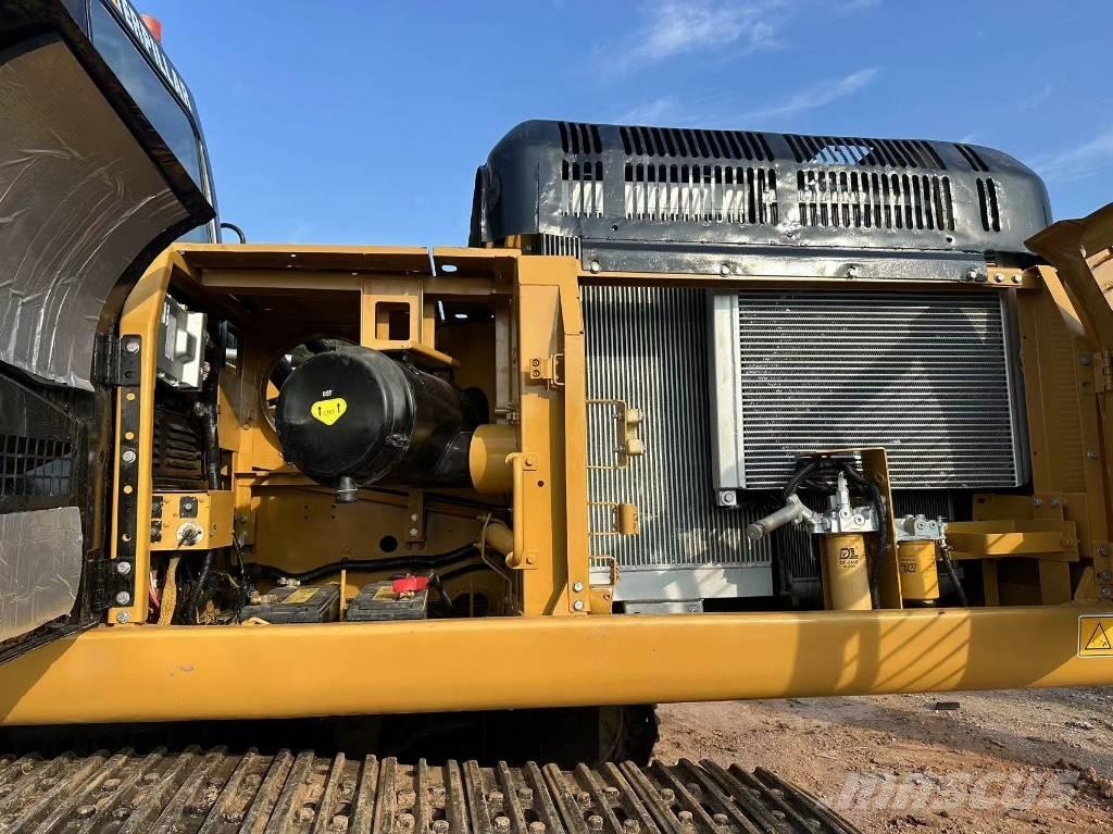 CAT 330 D L 大型油圧ショベル12t以上（パワーショベル・ユンボ）