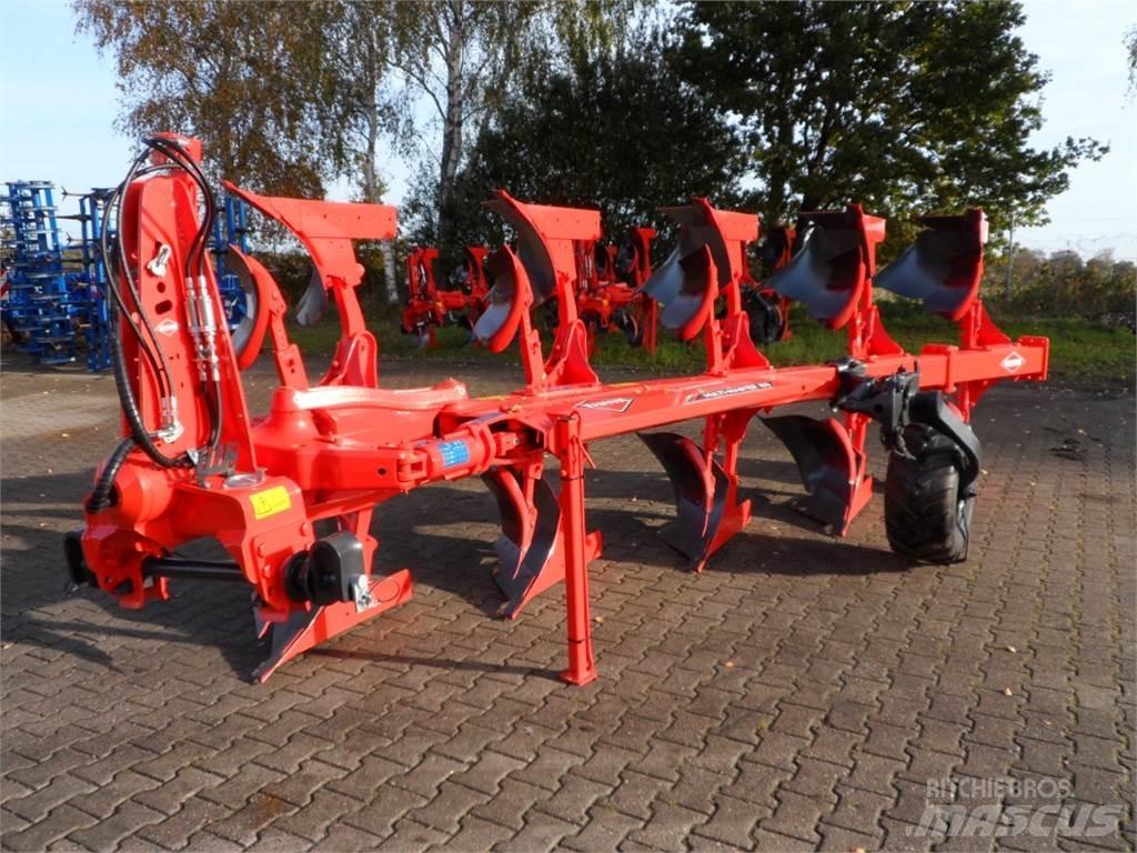 Kuhn MM 153 5 プラウ