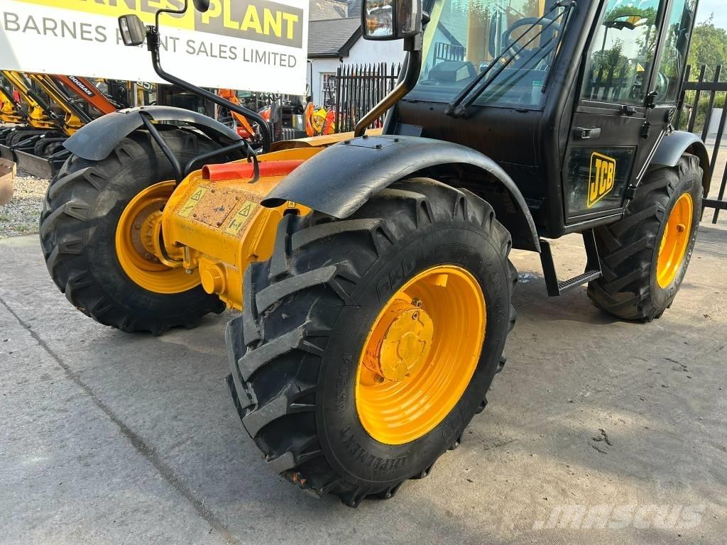 JCB 528 S テレスコーピックハンドラー