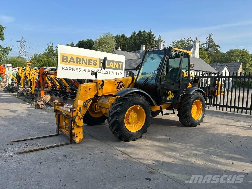 JCB 528 S テレスコーピックハンドラー