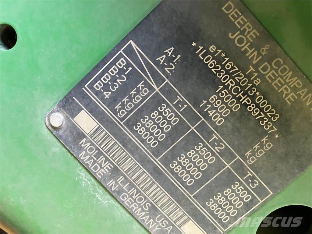 John Deere 6230R トラクター