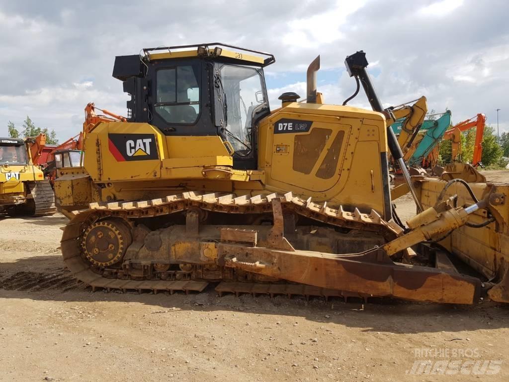 CAT D 7 E LGP ブルドーザー