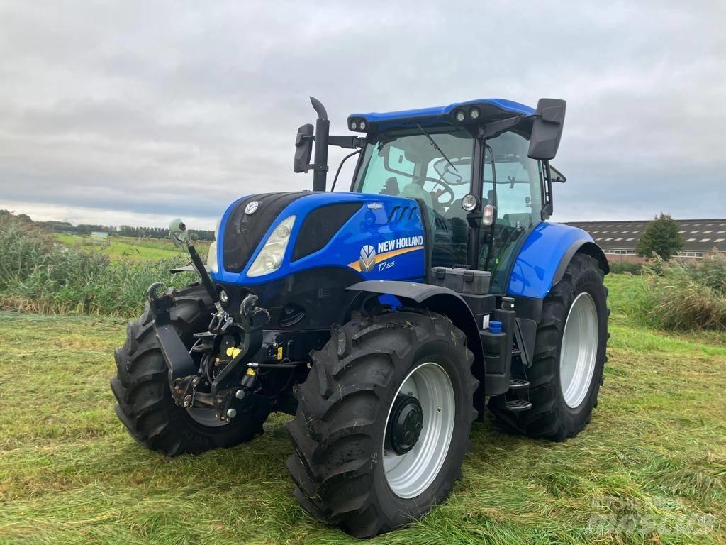 New Holland T7.225 トラクター