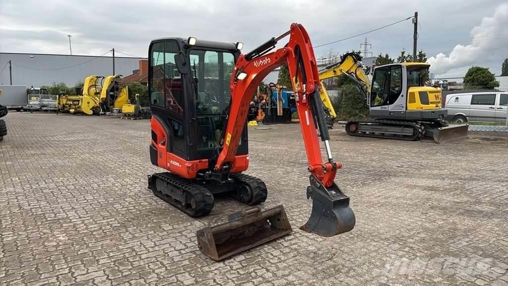 Kubota KX019-4 ミニ油圧ショベル 7t以下（ミニユンボ・ミニディガー）