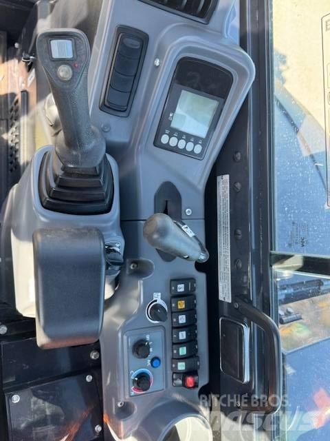 Yanmar Vio 57-6B ミニ油圧ショベル 7t以下（ミニユンボ・ミニディガー）