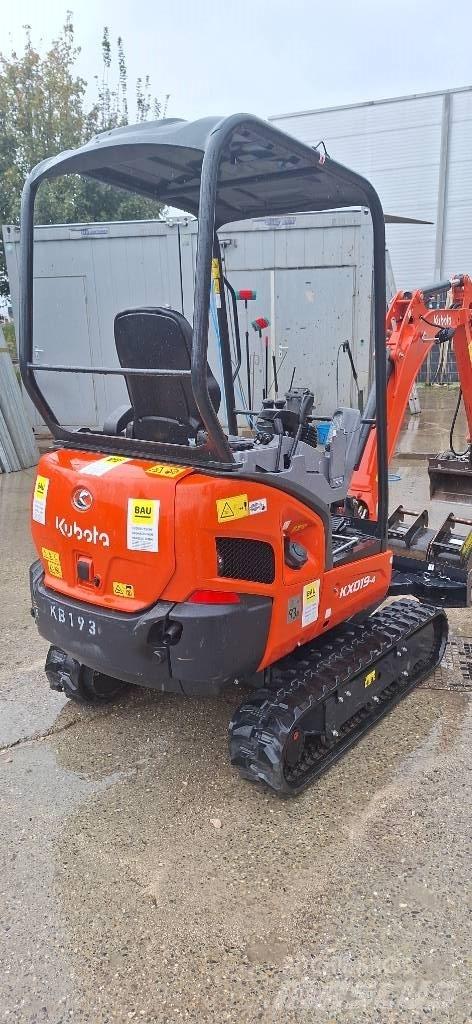 Kubota KX 019-4 ミニ油圧ショベル 7t以下（ミニユンボ・ミニディガー）