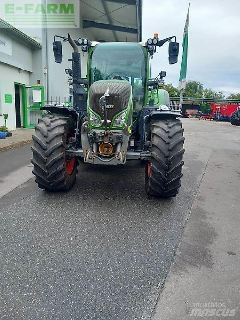 Fendt 724 vario s4 トラクター
