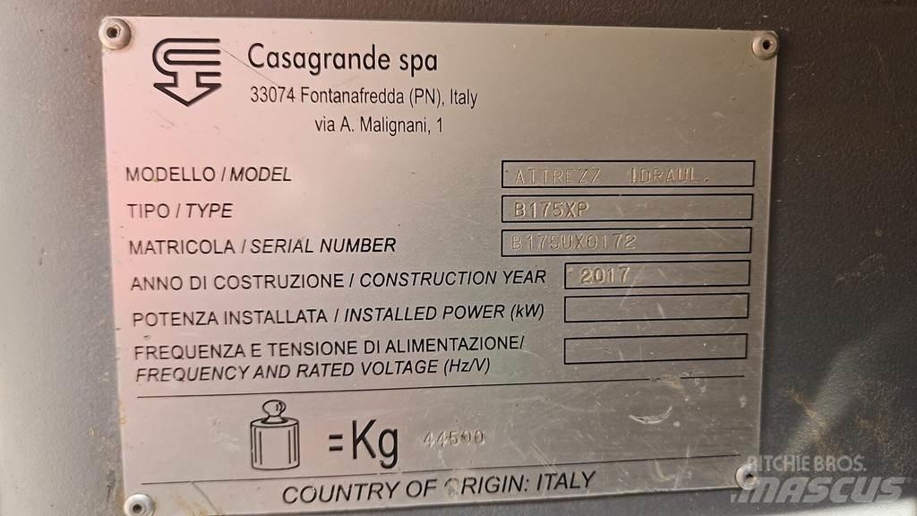 Casagrande B175 クローラドリル