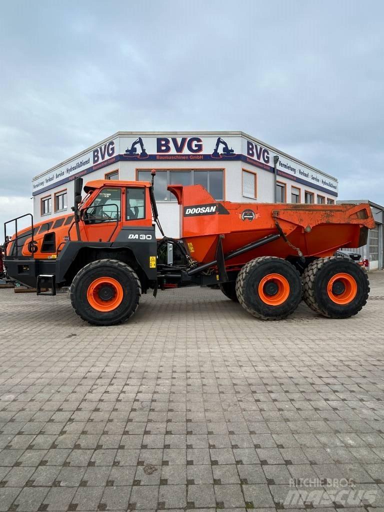 Doosan DA30 アーティキュレート式ダンプトラック