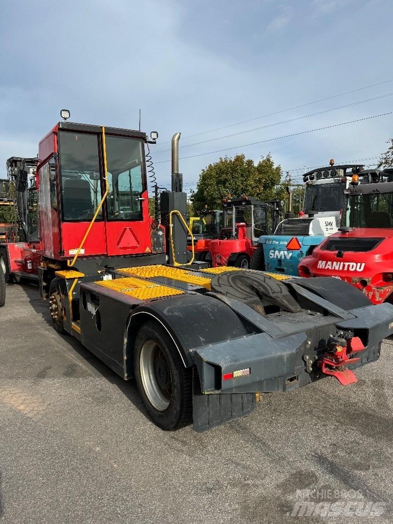 Kalmar T2 トーイングトラック