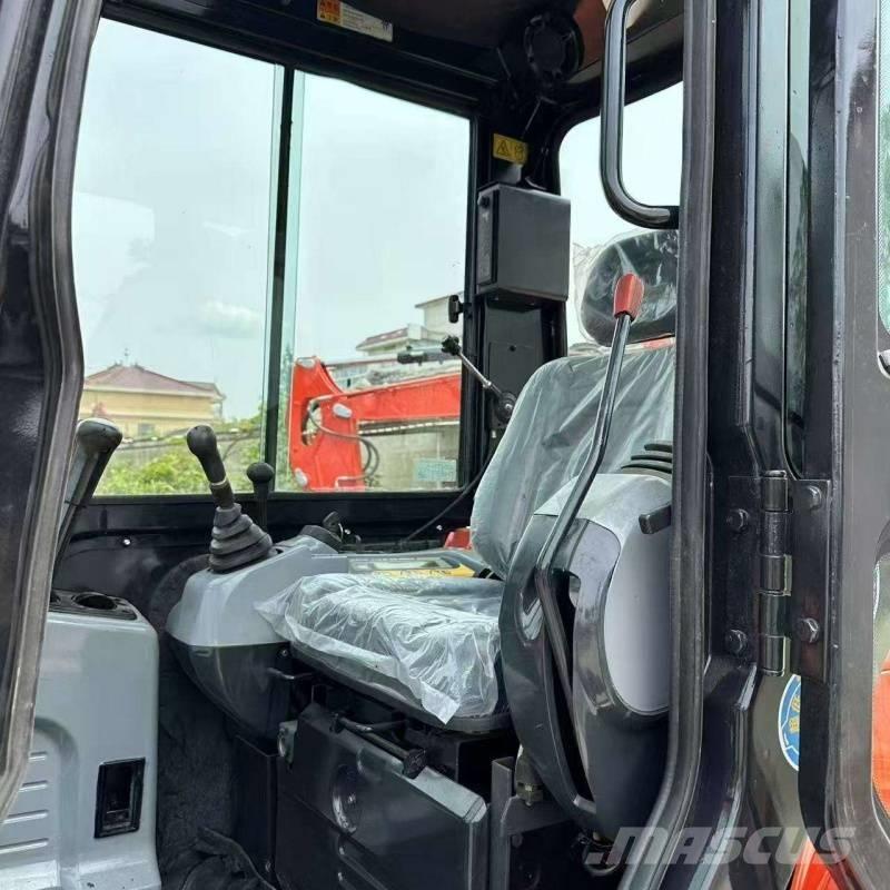 Kubota U 40 ミニ油圧ショベル 7t以下（ミニユンボ・ミニディガー）