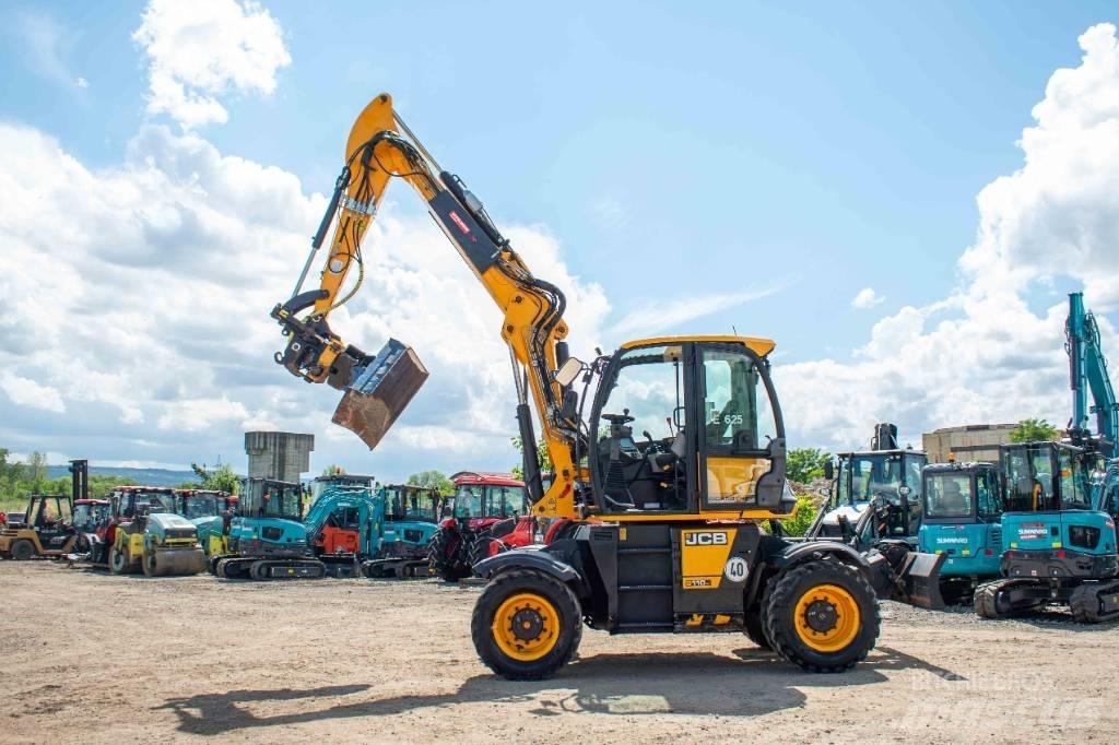 JCB Hydradig 110 W ホイール式油圧ショベル（パワーショベル・ユンボ・バックホー）