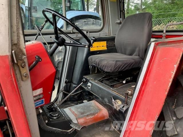 Massey Ferguson 550 トラクター
