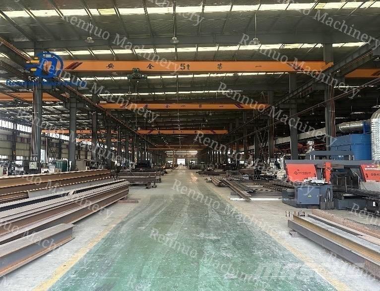 Komatsu PC 55 MR ミニ油圧ショベル 7t以下（ミニユンボ・ミニディガー）