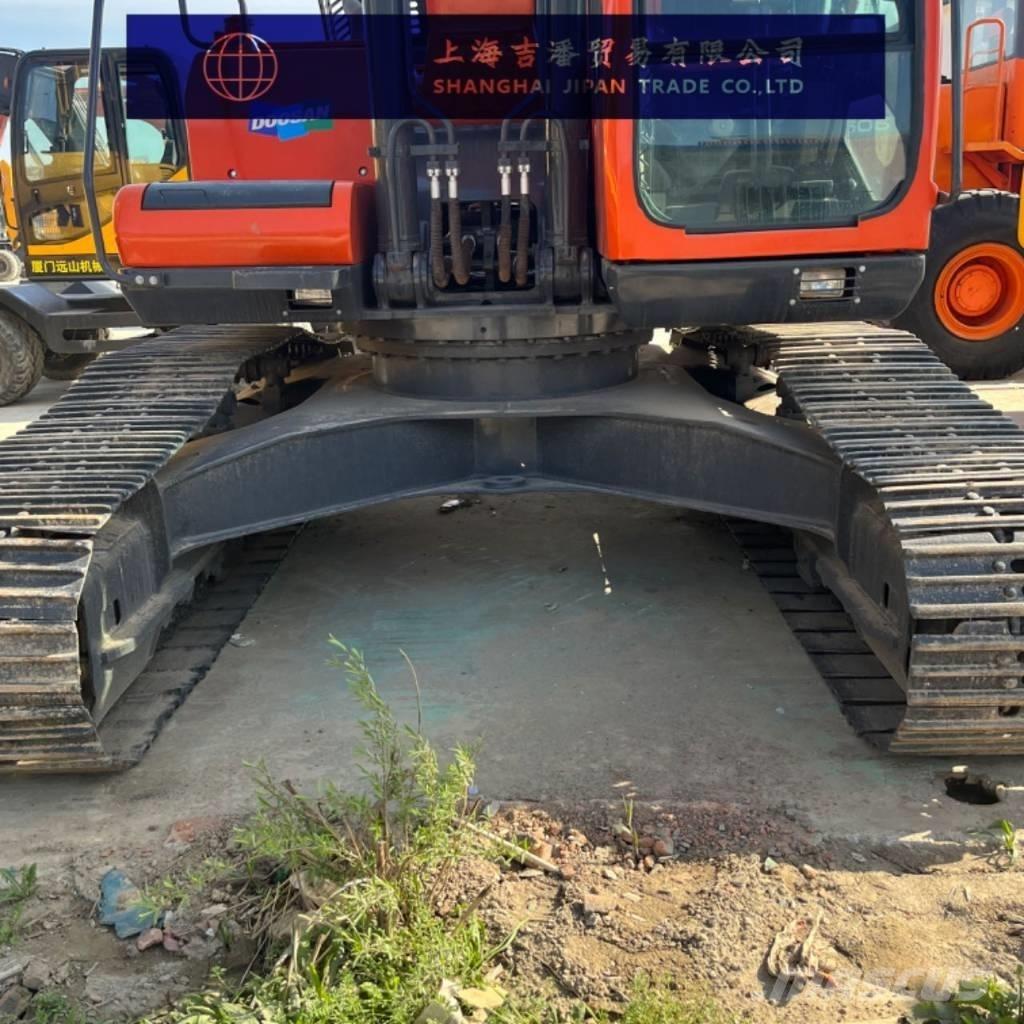 Doosan DX 300 大型油圧ショベル12t以上（パワーショベル・ユンボ）