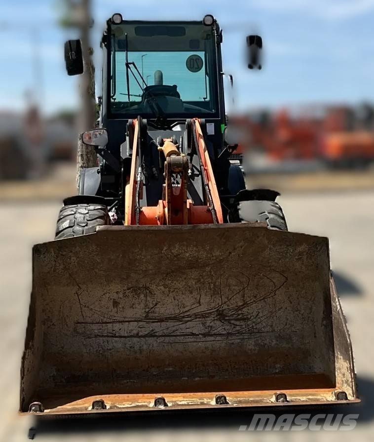 Komatsu WA 80-6 ホイールローダー・タイヤショベル