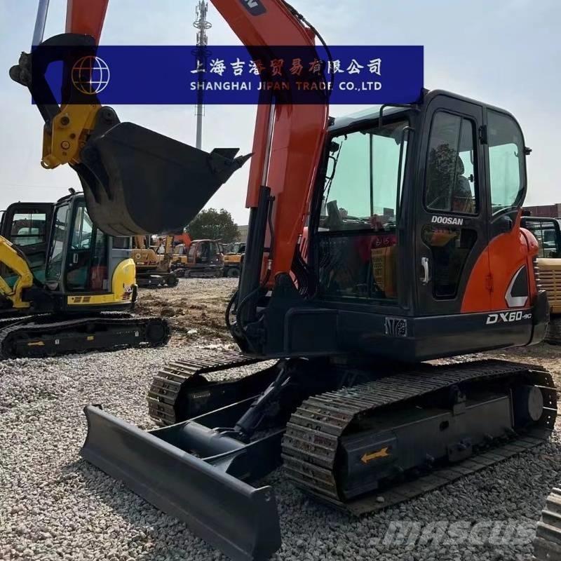 Doosan DX 60-9C ミニ油圧ショベル 7t以下（ミニユンボ・ミニディガー）
