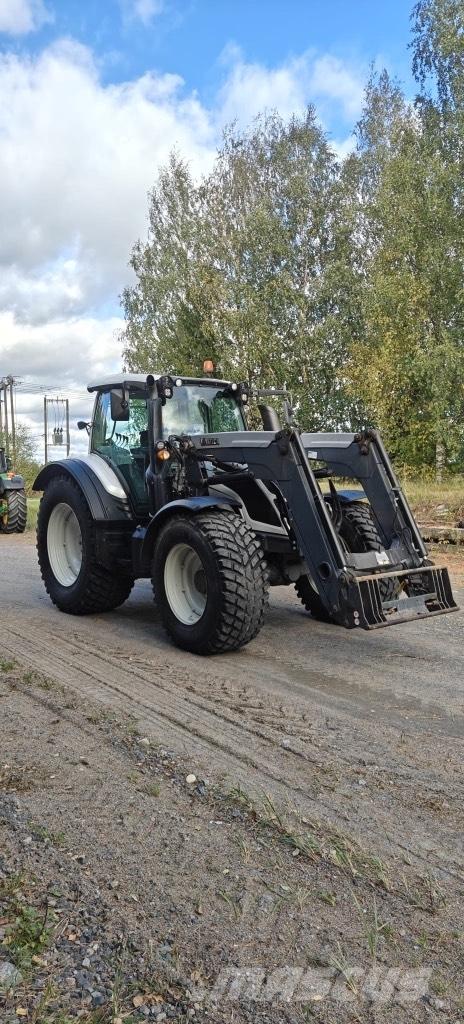 Valtra N 154 A トラクター