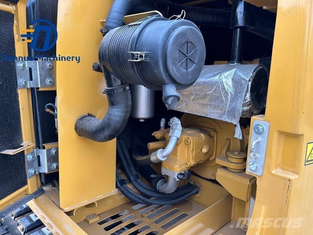 CAT 306E with rubber ミニ油圧ショベル 7t以下（ミニユンボ・ミニディガー）