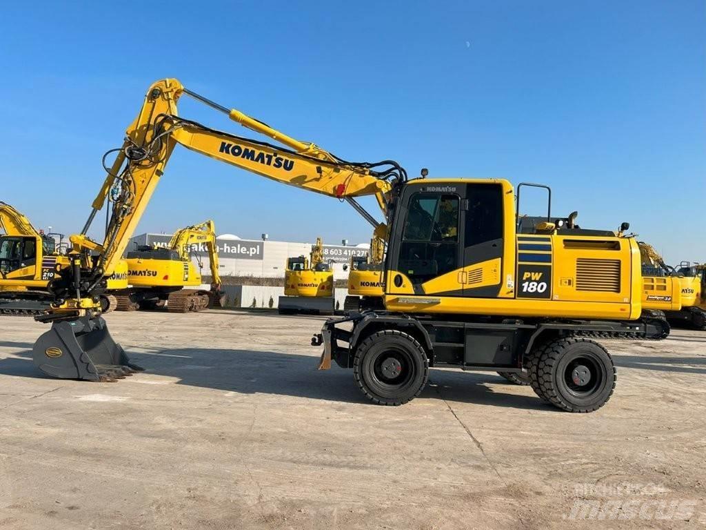 Komatsu PW 180-11 ホイール式油圧ショベル（パワーショベル・ユンボ・バックホー）
