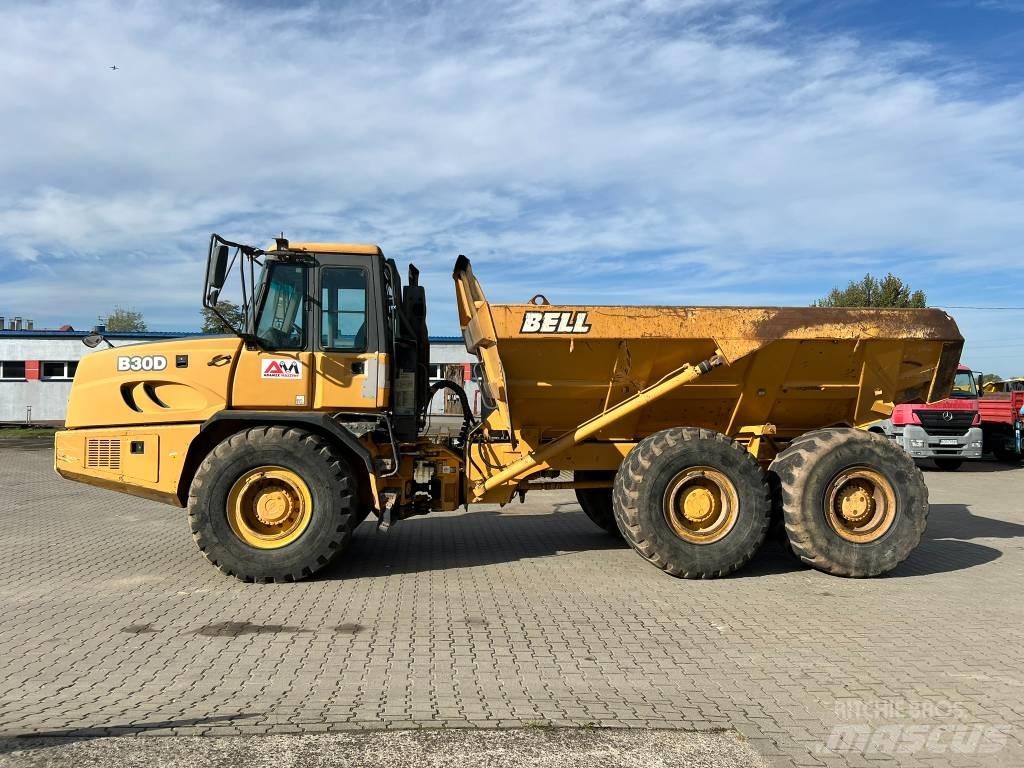 Bell B 30 D アーティキュレート式ダンプトラック