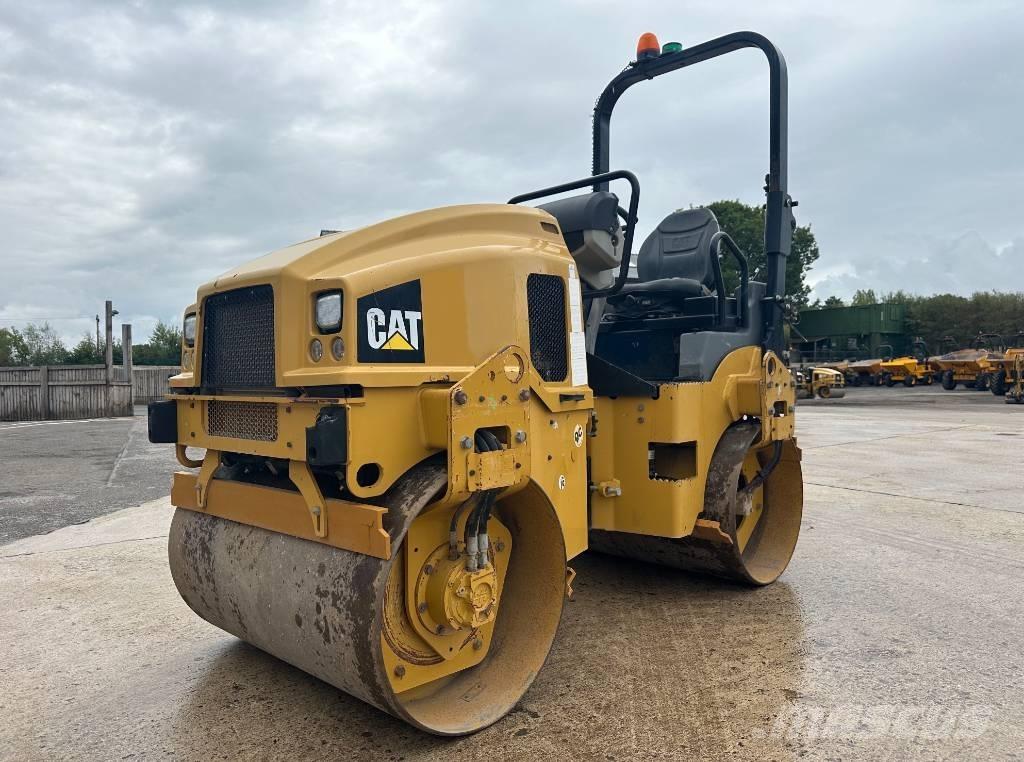 CAT CB 2.7 タンデムローラ